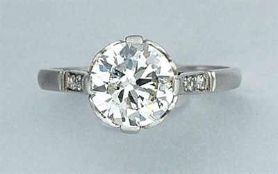 Lot 208 - Diamond Ring
