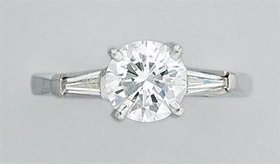 Lot 149 - Diamond Ring