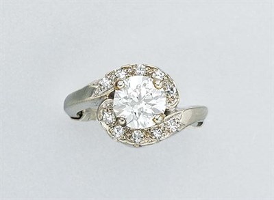 Lot 289 - Diamond Ring
