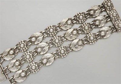 Lot 250 - Triple Strand Silver Leaf Bracelet