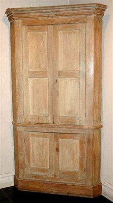 Lot 4147 - Chippendale Style Pine Corner Cabinet 20th...