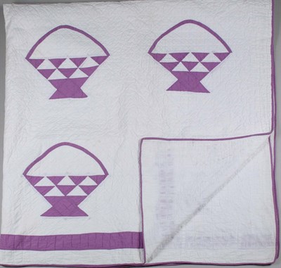 Lot 2113 - Basket Quilt Circa 1930-1940 Unusual quilt...