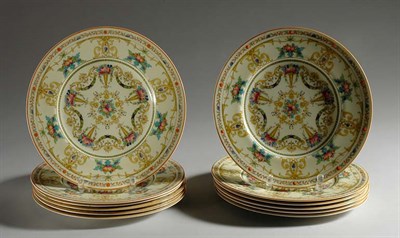 Lot 4491 - Set of Twelve Royal Worcester Porcelain Dinner...
