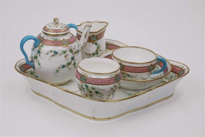 Lot 1528 - Worcester Porcelain Solitaire Late 19th...