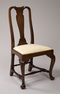 Lot 2129 - Queen Anne Walnut Side Chair Boston area,...