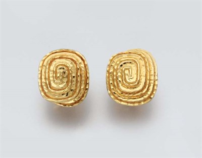Lot 393 - Pair of Hammered Gold Cufflinks