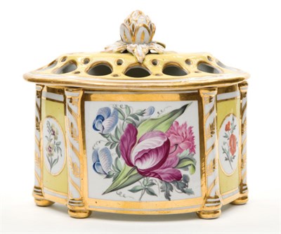 Lot 1426 - English Porcelain Bough Pot Early 19th century...
