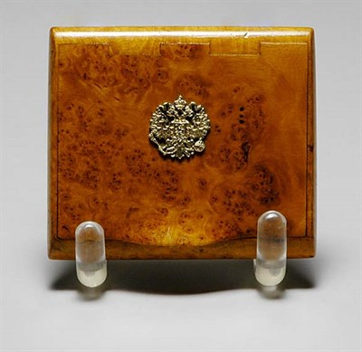 Lot 3161 - Russian Yellow Gold Mounted Karelian Birch...