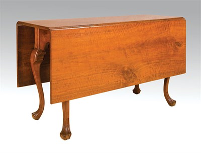 Lot 2228 - Queen Anne Walnut Drop-Leaf Table Mid Atlantic...