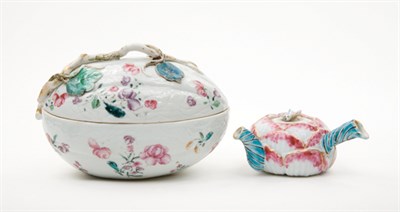 Lot 1271 - Chinese Export Porcelain Tureen and Cover...