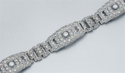 Lot 365 - Diamond Bracelet