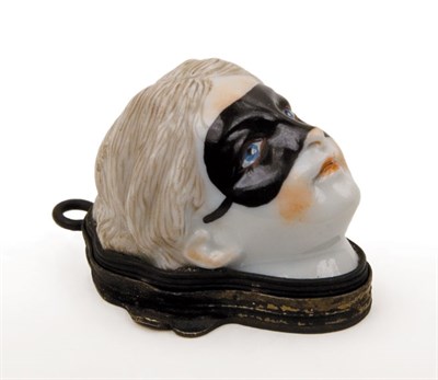 Lot 1510 - German Porcelain Pill Box Late 18th century...