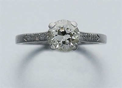 Lot 108 - Diamond Ring
