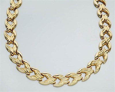 Lot 2333 - Gold Necklace