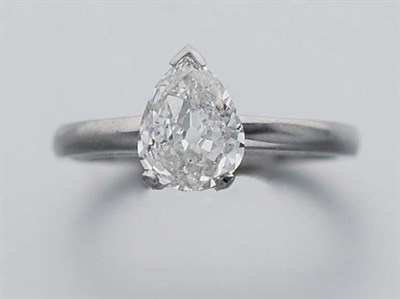 Lot 320 - Diamond Ring