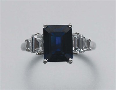Lot 86 - Sapphire and Diamond Ring