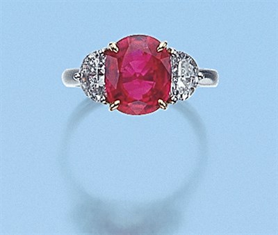Lot 511 - Ruby and Diamond Ring