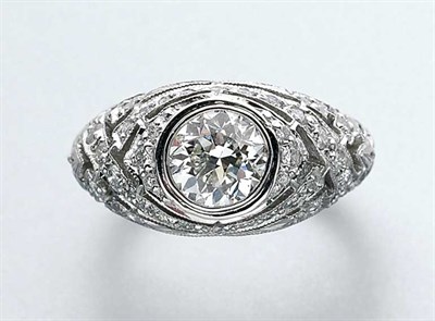 Lot 49 - Diamond Ring