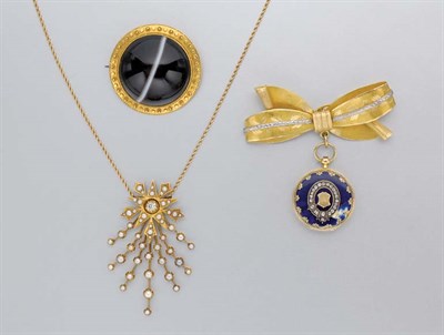 Lot 50 - Group of Antique Gold Jewelry
