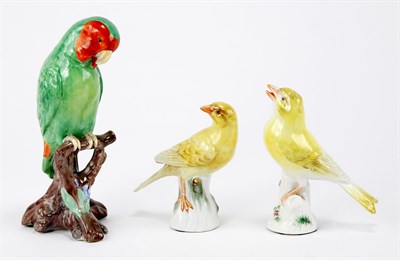 Lot 1312 - Pair of Meissen Small Figures of Yellow...