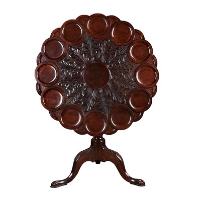 Lot 353 - George III Mahogany Supper Table The scalloped...