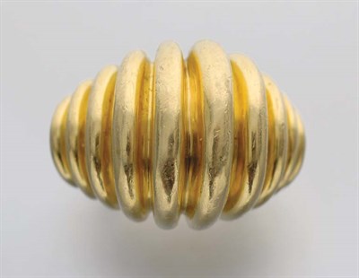 Lot 93 - Gold Dome Ring