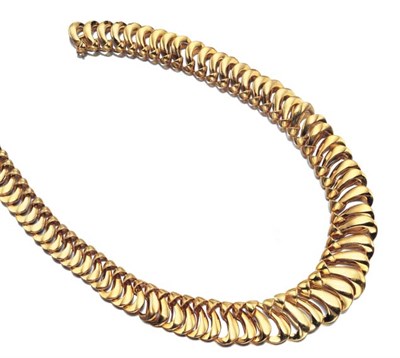 Lot 481 - Gold Necklace