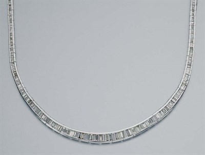 Lot 223 - Diamond Necklace