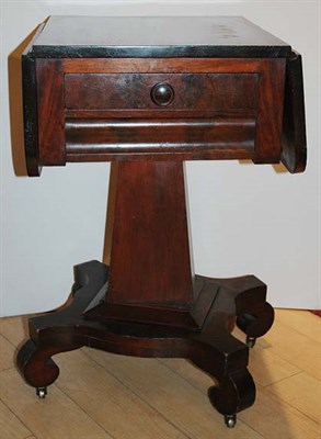 Lot 1457 - American Classical Mahogany Drop-Leaf...