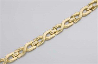 Lot 255 - Gold Bracelet