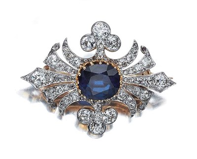 Lot 575 - Antique Sapphire and Diamond Brooch