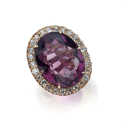 Lot 444 - Antique Gold, Amethyst and Diamond Ring