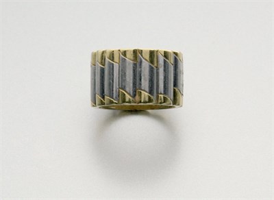 Lot 2502 - Gold and Platinum Band Ring