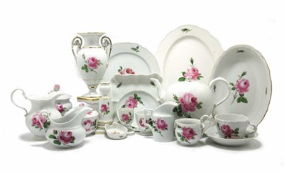Lot 4127 - Meissen Porcelain Dinner Service Including...