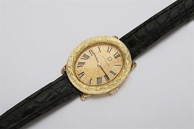 Lot 2227 - Gold Wristwatch