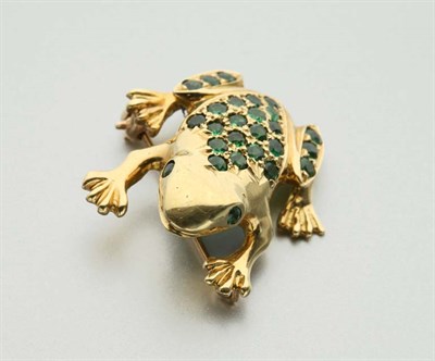 Lot 2425 - Gold and Green Garnet Frog Brooch