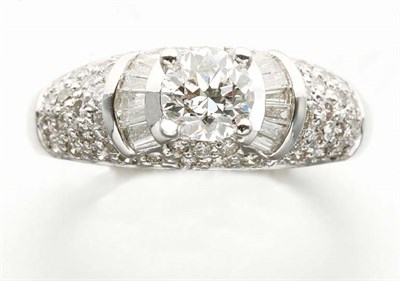 Lot 2551 - Diamond Ring