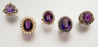 Lot 2433 - Group of Seven Rings