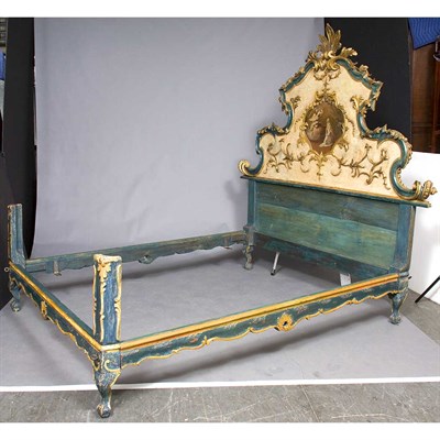 Lot 260 - Italian Rococo Style Painted and Parcel Gilt...