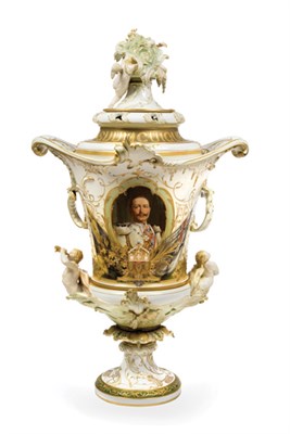 Lot 1151 - KPM Porcelain Royal Diplomatic Presentation...