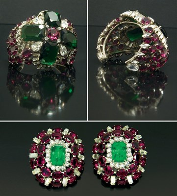 Lot 199 - Iradj Moini  Maltese Cross Cuff and Earrings en Suite
