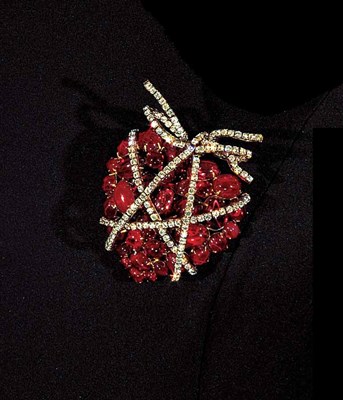 Lot 196A - Iradj Moini Verdura Style Ribbon-Tied Heart Brooch