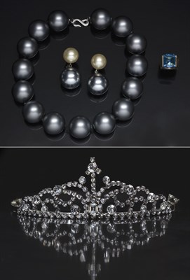 Lot 12 - Rhinestone Foliate-Form Tiara