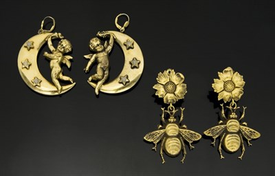 Lot 105 - Pair of Joseff  of Hollywood Dangling Honeybee Earrings