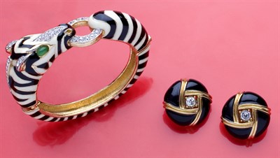 Lot 82 - Ciner Zebra Bangle
