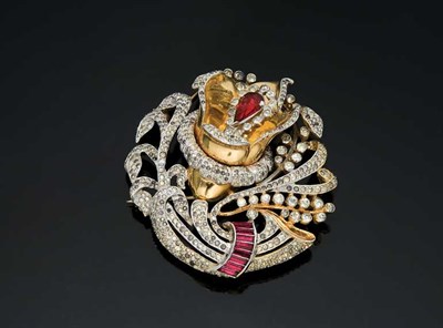 Lot 60 - Tremblant Retro Brooch