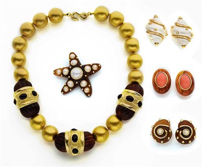 Lot 165 - Group of Kenneth Jay Lane Starfish, Seashell and Other Jewels