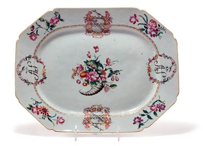 Lot 176 - Chinese Export Porcelain Platter Qianlong...