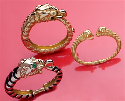 Lot 81 - Kenneth Jay Lane Tiger's Head Bangle