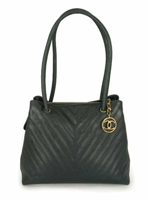 Lot 21 - Chanel Caviar Grain HandBag